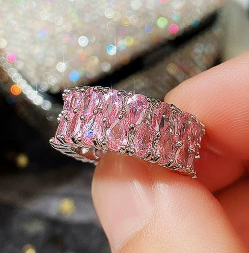 Elegant Rosé Blush Cascade Ring