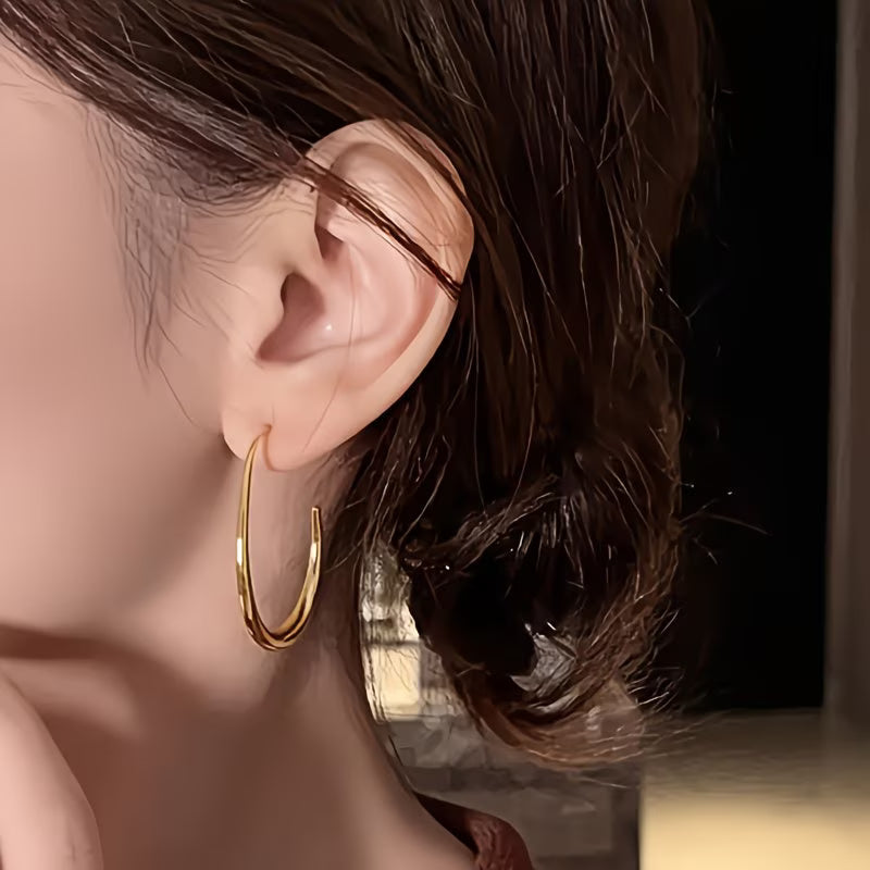 Oval Minimalist Hoop Earrings