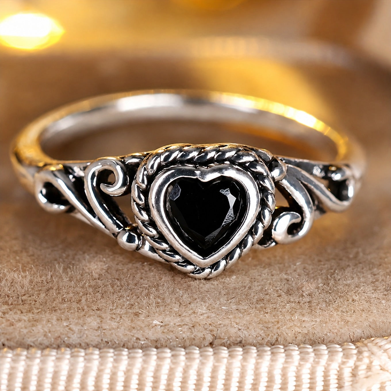 Elegant Onyx Heart Zirconia Ring