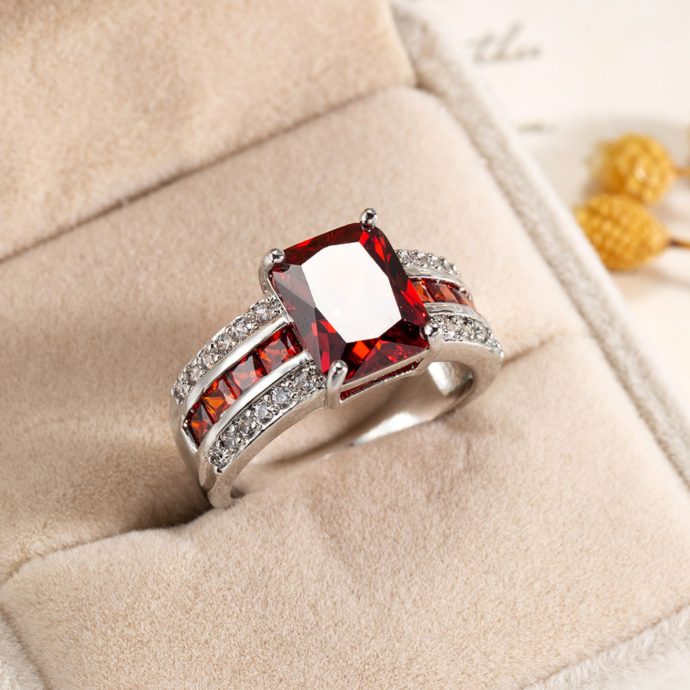 Sophisticated White Gold Statement Ring