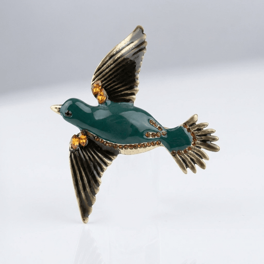 Elegant Vintage-Inspired Animal Brooch
