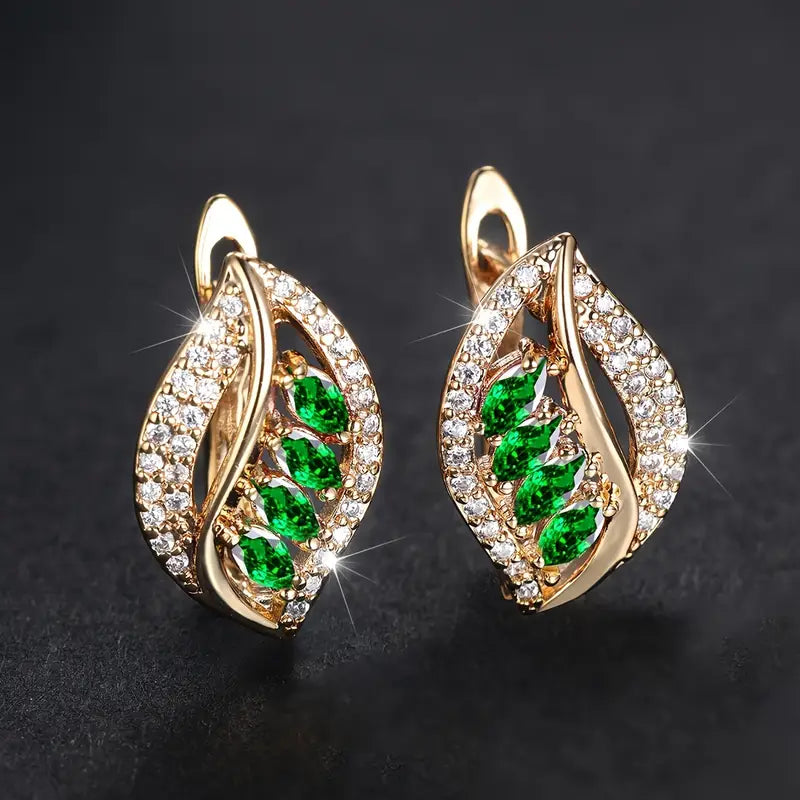 Sophisticated Gold Nature-Inspired Earrings