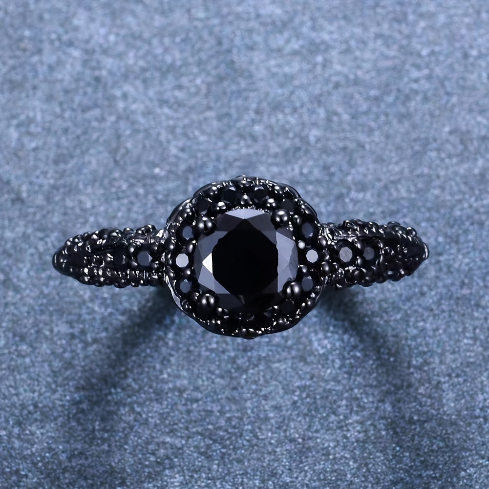 Elegant Vintage Black Zirconia Ring