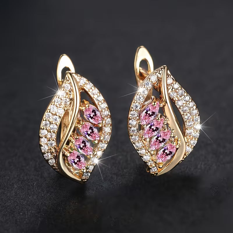 Sophisticated Gold Nature-Inspired Earrings