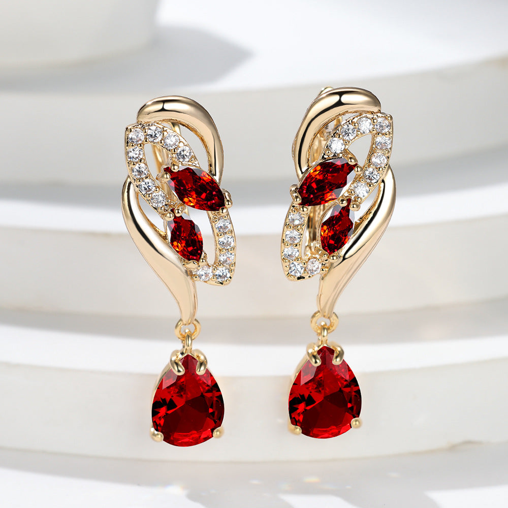 Sophisticated Gold Stud Earrings