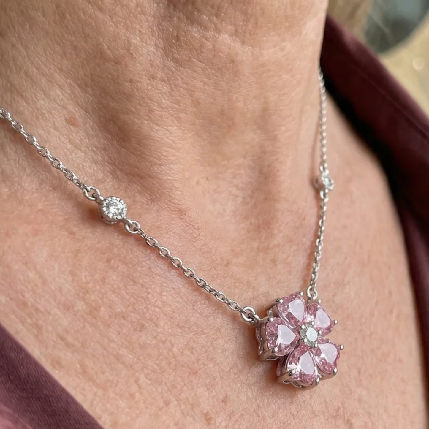Elegant Rosé Sapphire Flower Pendant