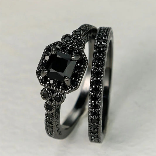 Elegant Onyx Zircon Wedding Band