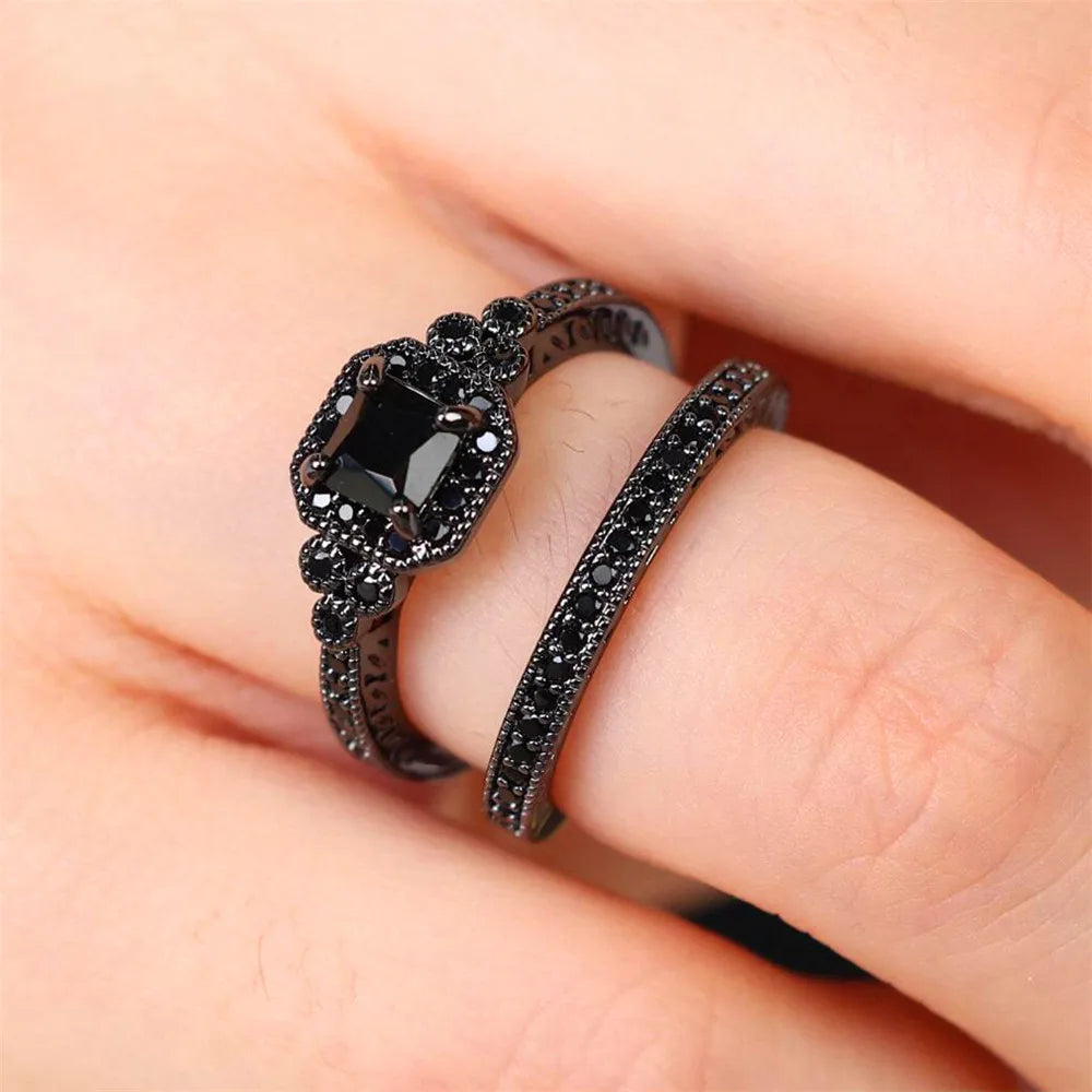 Elegant Onyx Zircon Wedding Band