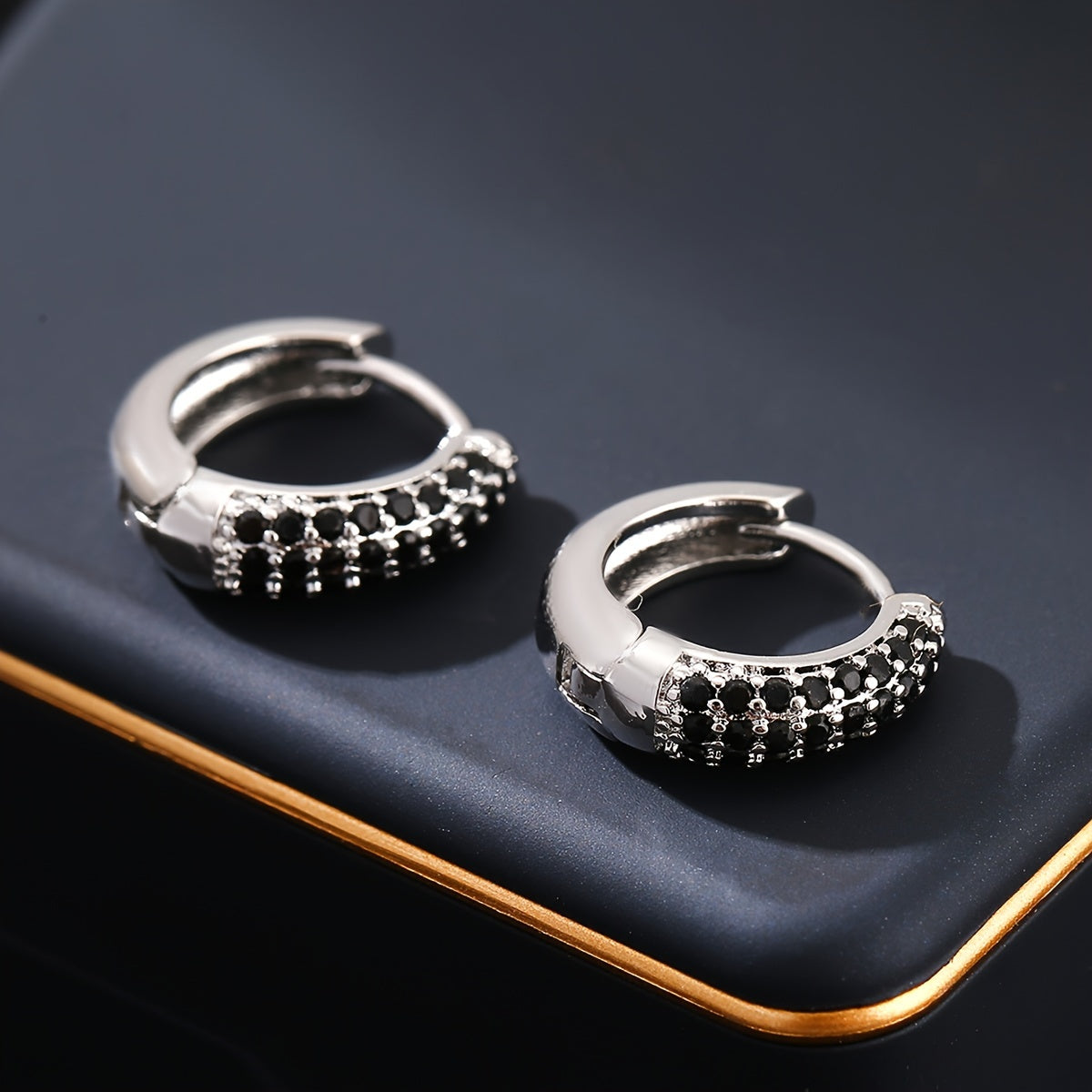 Elegant Vintage Geometric Onyx Earrings