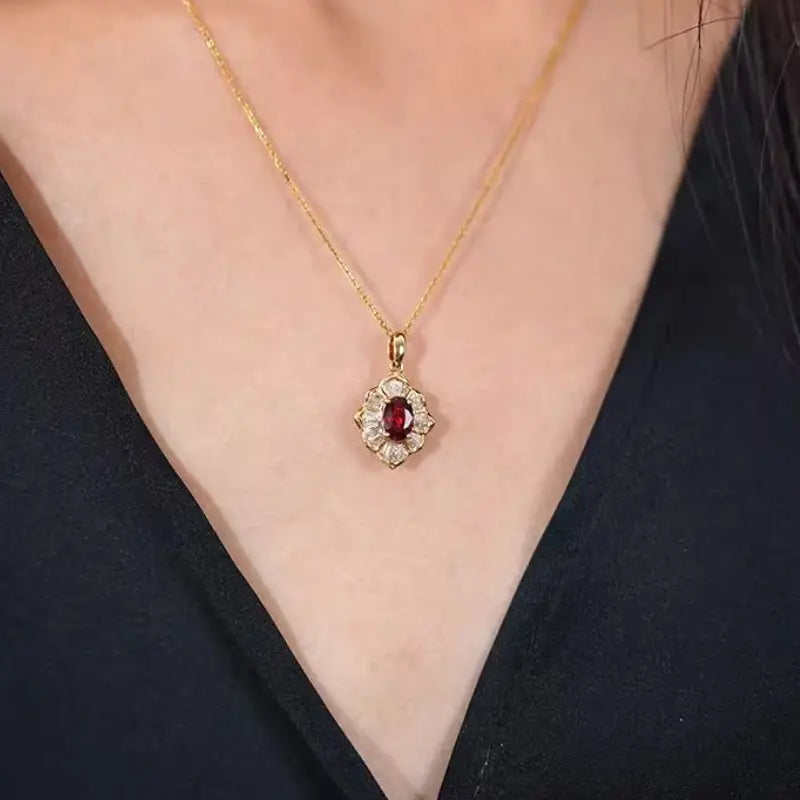 Sophisticated Crimson Gold Necklace