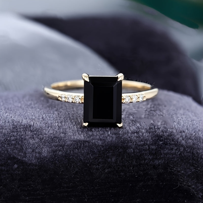 Elegant Vintage Black Zirconia Ring