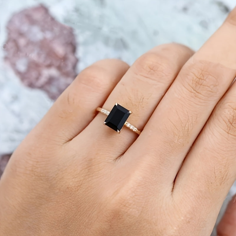 Elegant Vintage Black Zirconia Ring