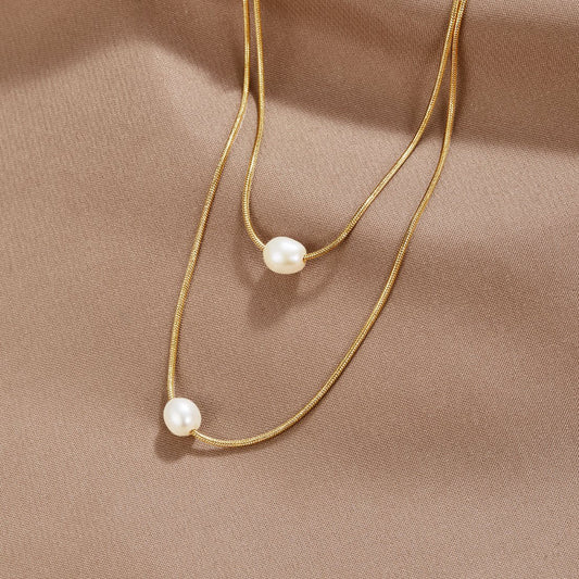 Sophisticated Layered Pearl Necklace