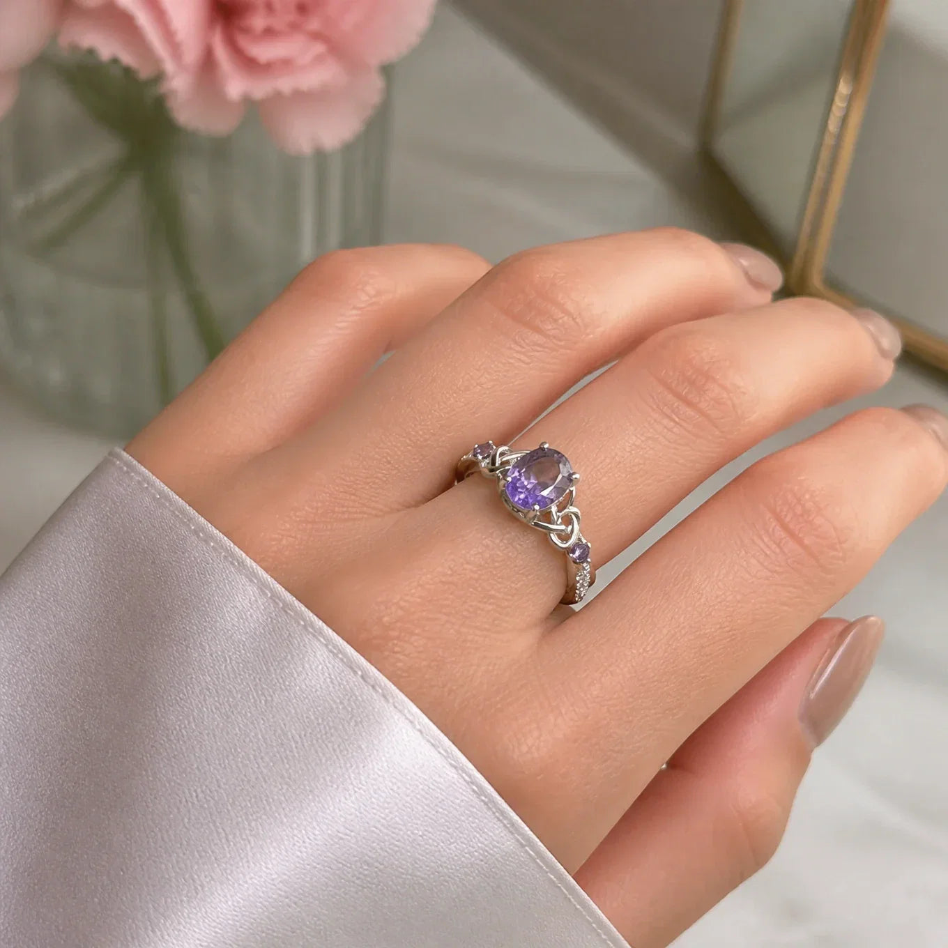 Elegant Amethyst White Gold Knot Ring
