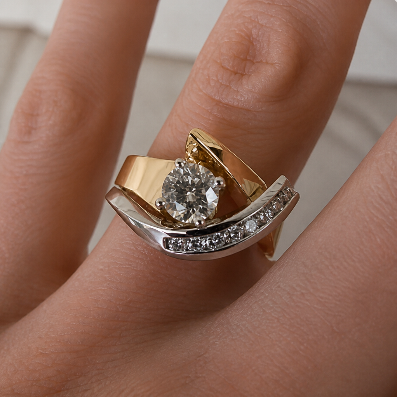 Timeless Vintage-Inspired Gold Zirconia Ring